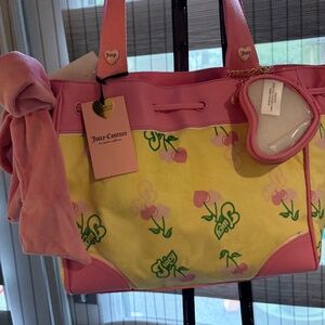 Juicy couture cherry daydreamer